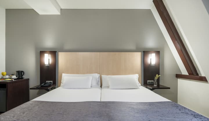 Hotel ILUNION Almirante