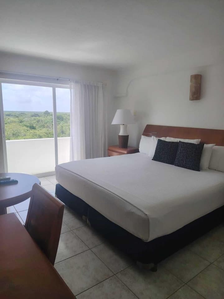 Coral Princess Hotel & Dive Resort