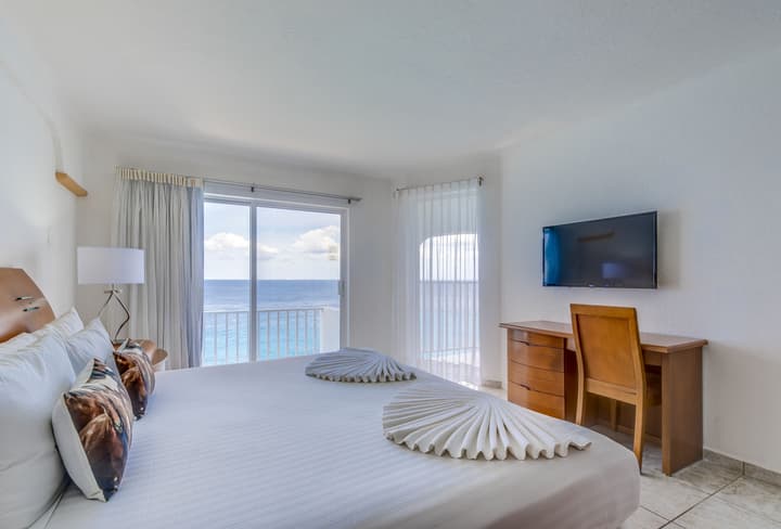 Coral Princess Hotel & Dive Resort