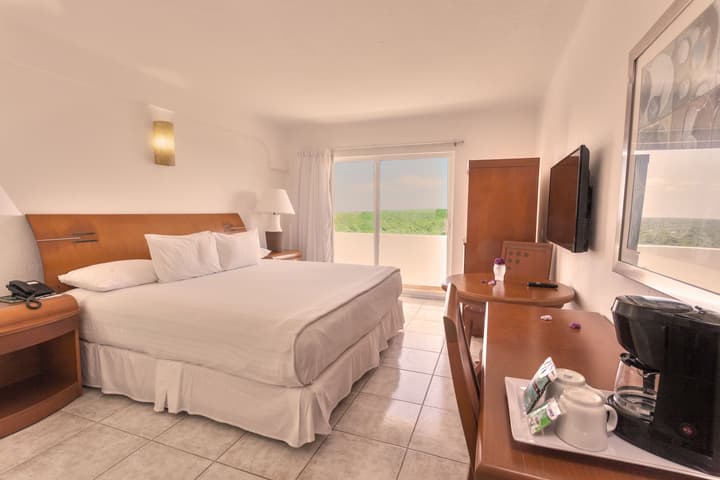 Coral Princess Hotel & Dive Resort