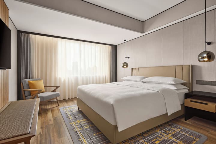 Sheraton Chengdu Lido Hotel