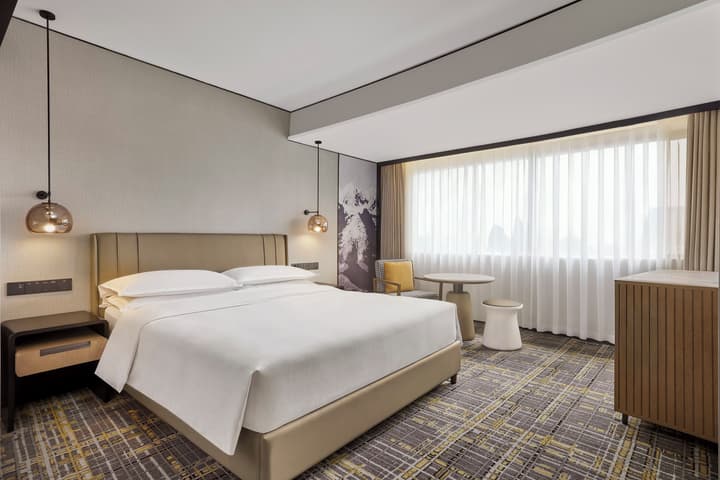 Sheraton Chengdu Lido Hotel