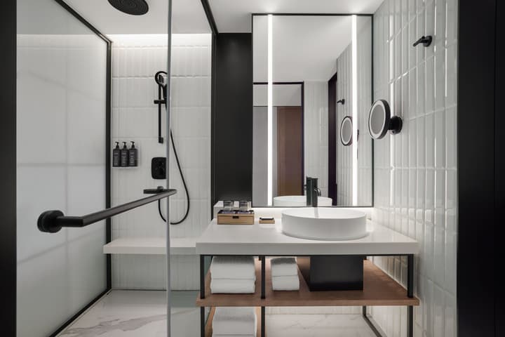 Sheraton Chengdu Lido Hotel