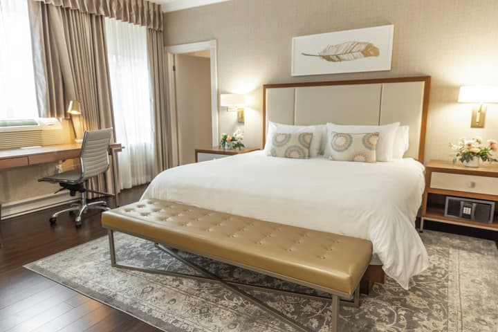 The Lord Nelson Hotel & Suites