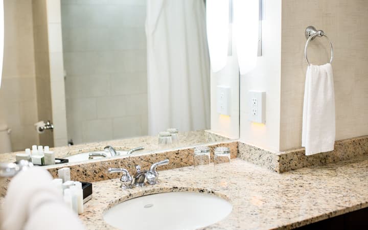 The Lord Nelson Hotel & Suites