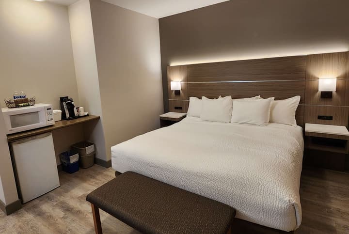 Days Inn & Conference Centre by Wyndham Penticton