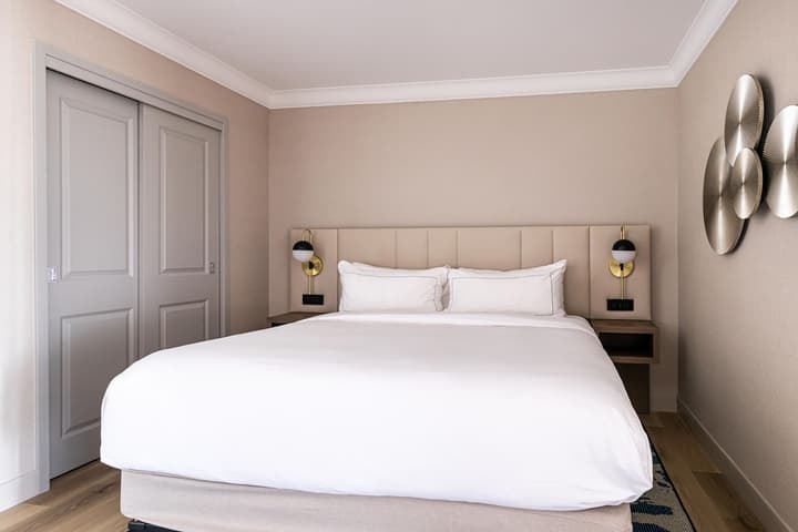 Hilton Niagara Falls/Fallsview Hotel & Suites