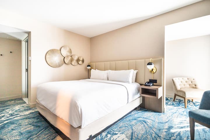 Hilton Niagara Falls/Fallsview Hotel & Suites