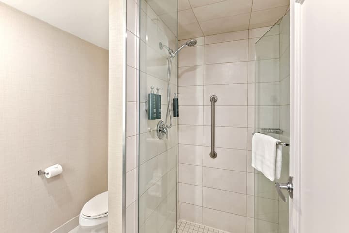 Hilton Niagara Falls/Fallsview Hotel & Suites