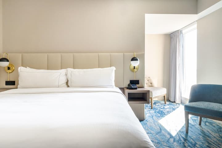 Hilton Niagara Falls/Fallsview Hotel & Suites