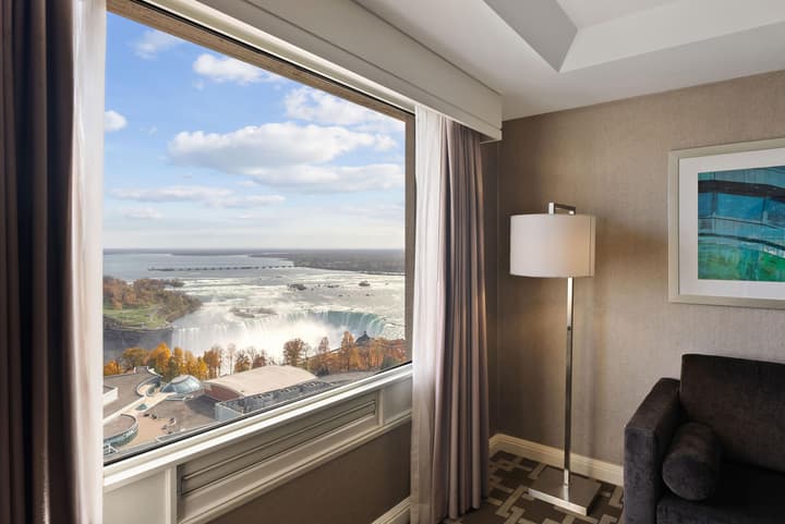 Hilton Niagara Falls/Fallsview Hotel & Suites