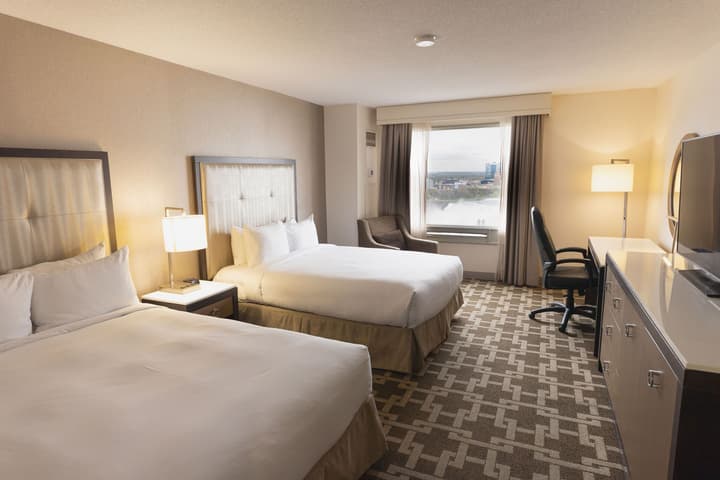 Hilton Niagara Falls/Fallsview Hotel & Suites