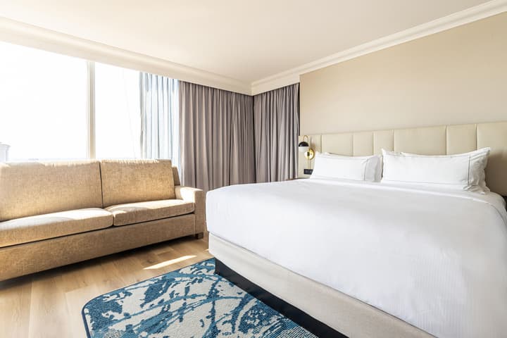 Hilton Niagara Falls/Fallsview Hotel & Suites