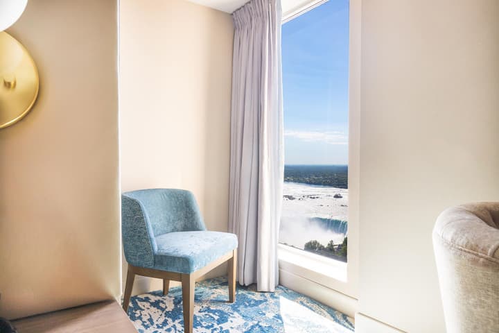 Hilton Niagara Falls/Fallsview Hotel & Suites