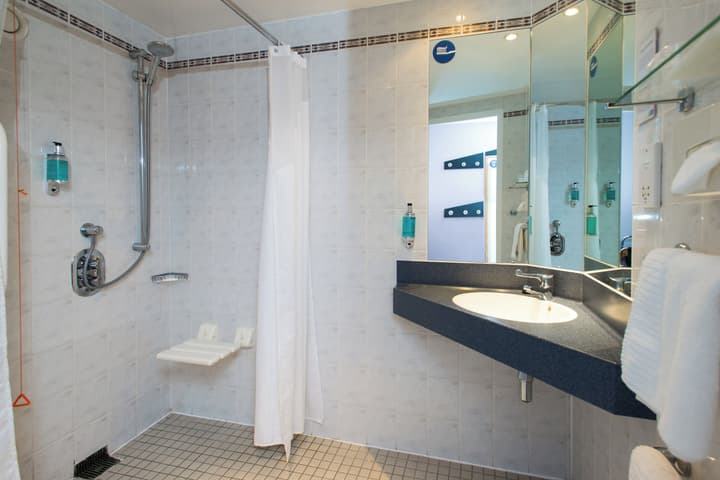 Holiday Inn Express Manchester East by IHG