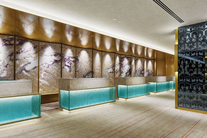 RIHGA Royal Hotel Osaka, Vignette Collection by IHG