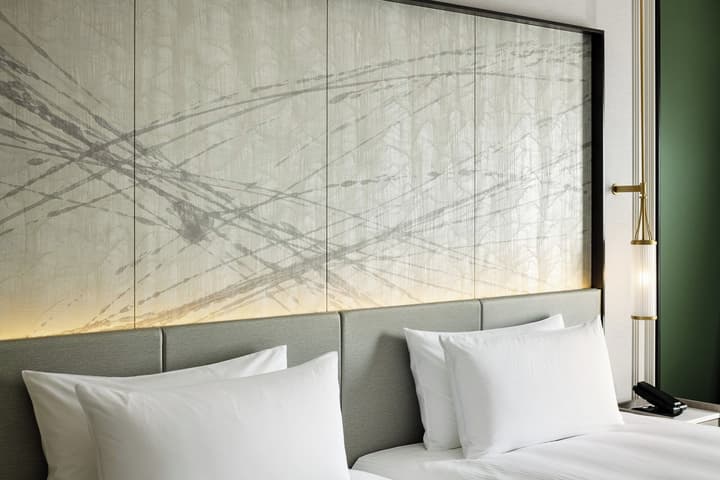 RIHGA Royal Hotel Osaka, Vignette Collection by IHG