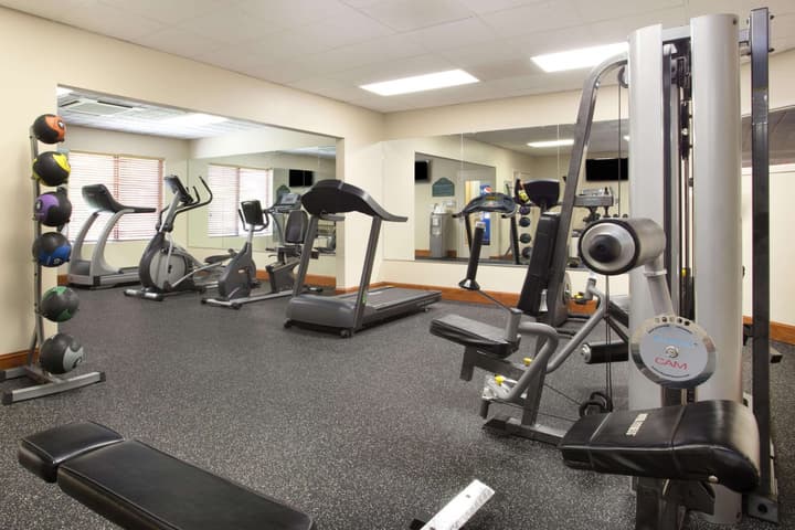 Wingate by Wyndham Raleigh South / Garner