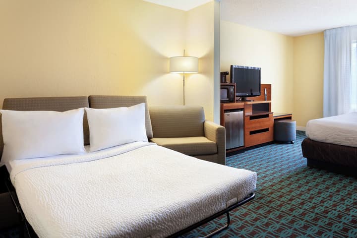 Fairfield Inn & Suites Lake Buena Vista in Marriott Village