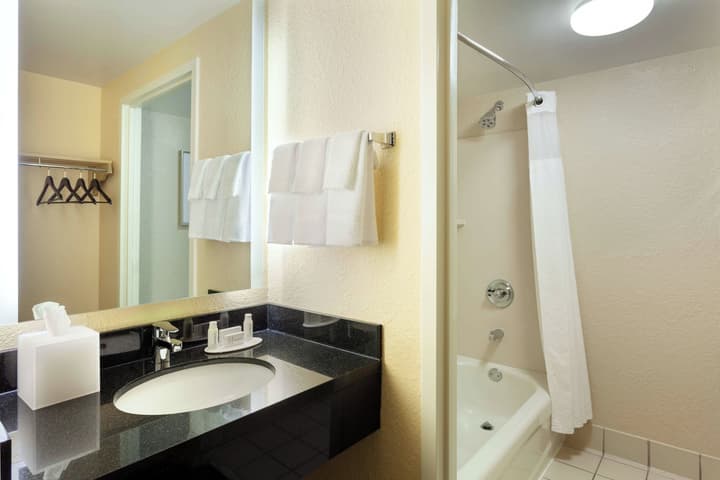 Fairfield Inn & Suites Lake Buena Vista in Marriott Village
