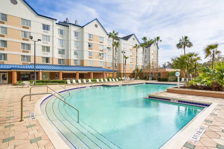 Fairfield Inn & Suites Lake Buena Vista in Marriott Village