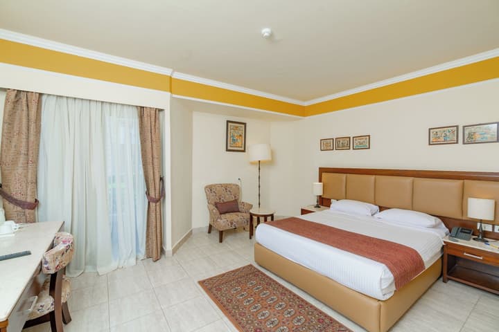 Minamark Resort & Spa, for families & couples only