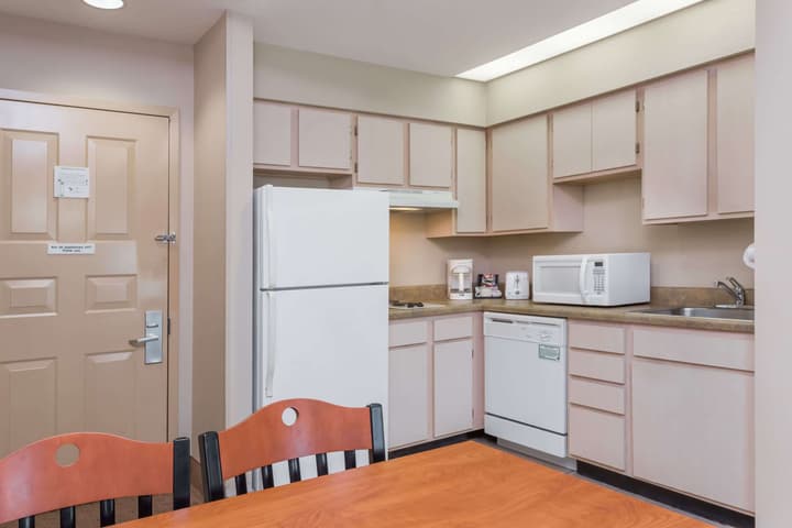 Hawthorn Extended Stay by Wyndham Orlando