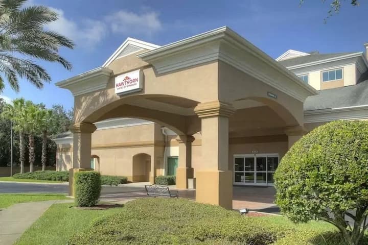 The Palms at 8303 - Lake Buena Vista