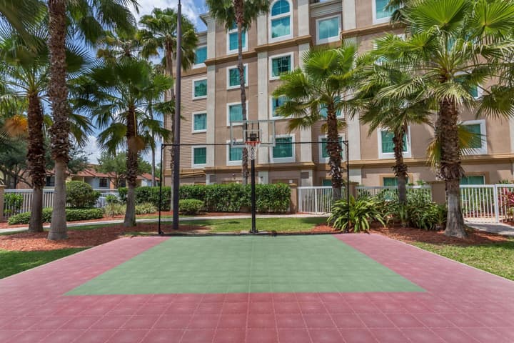 Hawthorn Extended Stay by Wyndham Orlando