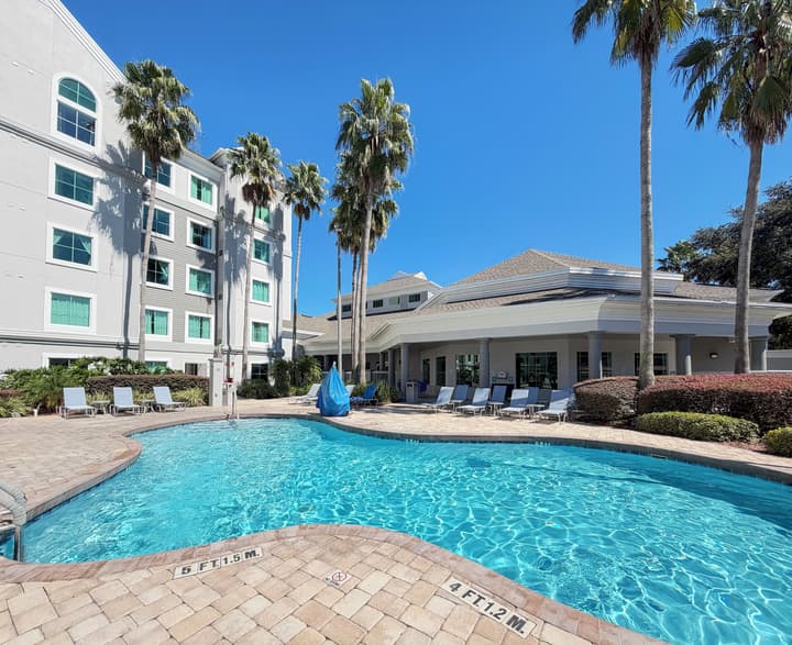The Palms at 8303 - Lake Buena Vista
