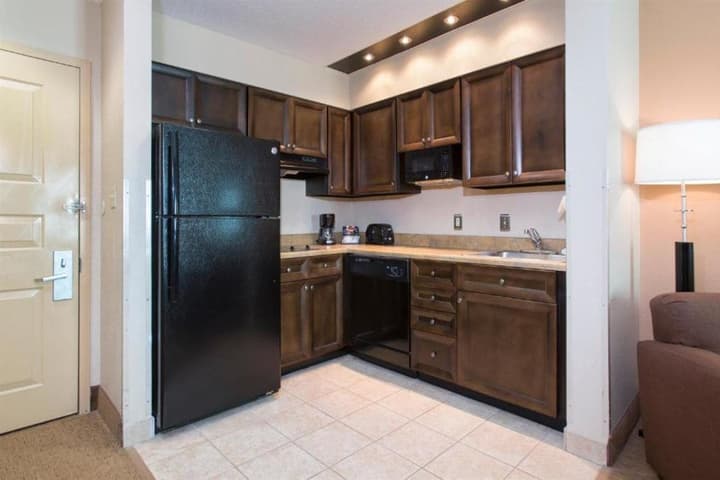 The Palms at 8303 - Lake Buena Vista
