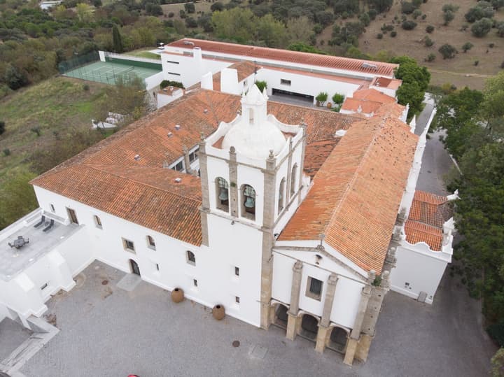 Pousada Convento de Arraiolos - Historic Hotel