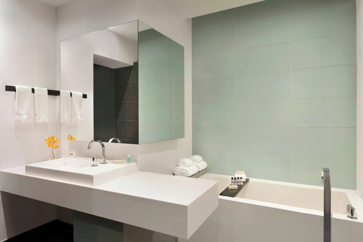 Hotel PUR Quebec, a Tribute Portfolio Hotel