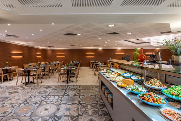 Prima Kings Hotel