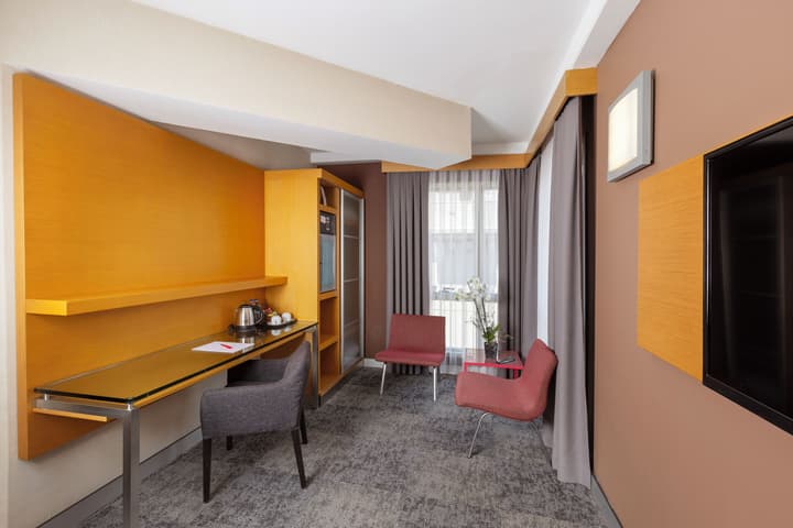 Nippon Hotel
