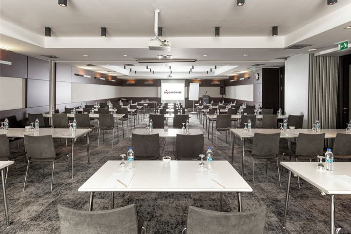 Nippon Hotel