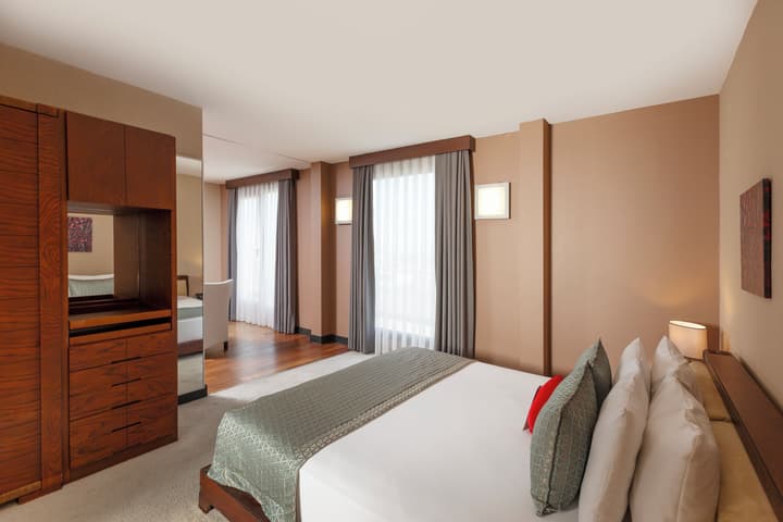 Nippon Hotel