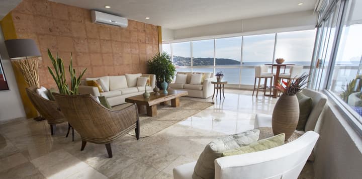 HS HOTSSON Hotel Acapulco