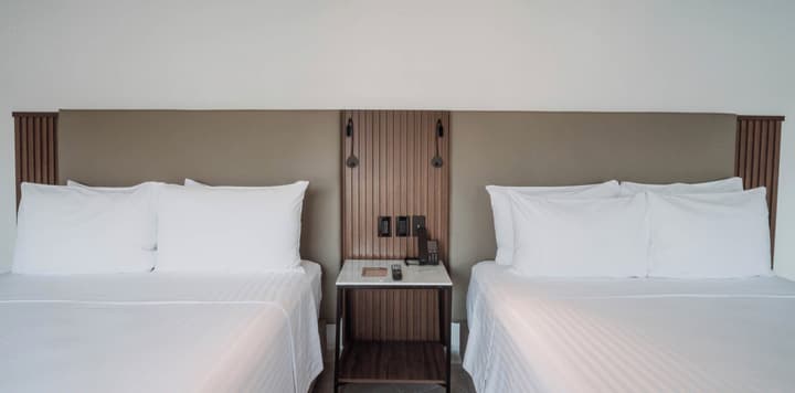 HS HOTSSON Hotel Acapulco