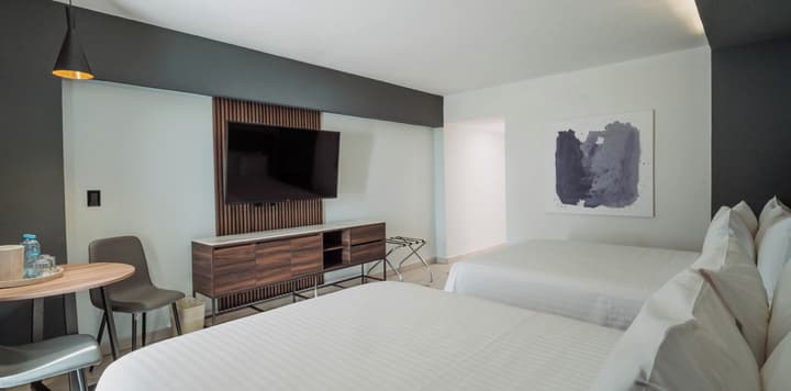 HS HOTSSON Hotel Acapulco