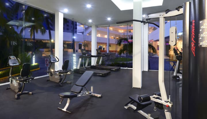 HS HOTSSON Hotel Acapulco