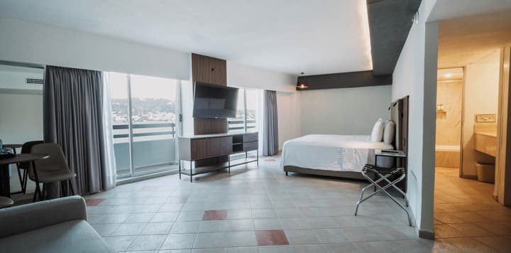 HS HOTSSON Hotel Acapulco