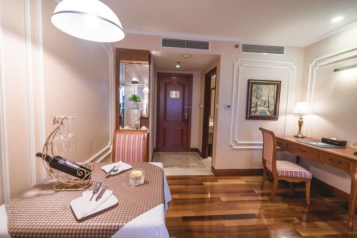 Hotel Grand Saigon