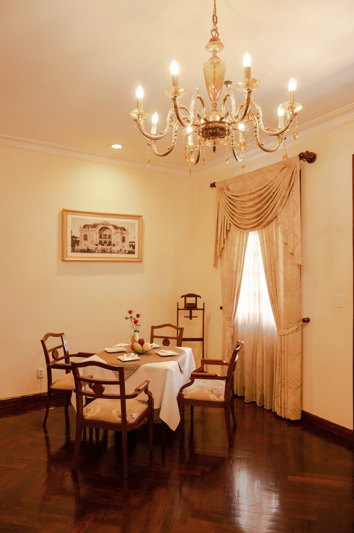 Hotel Grand Saigon
