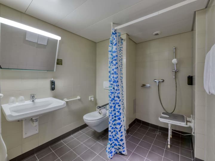 ibis Zurich City West