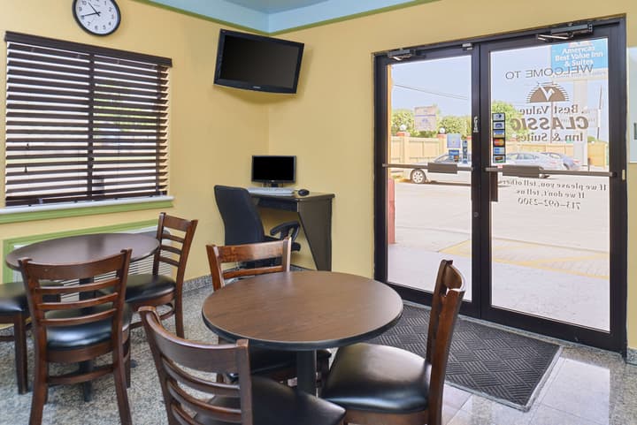 Americas Best Value Inn & Suites Houston Downtown