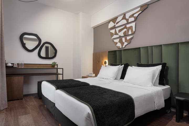 Acropolis Select Hotel