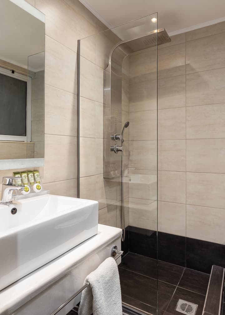 Acropolis Select Hotel