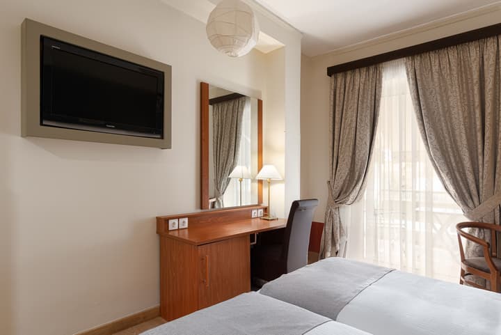 Acropolis Select Hotel