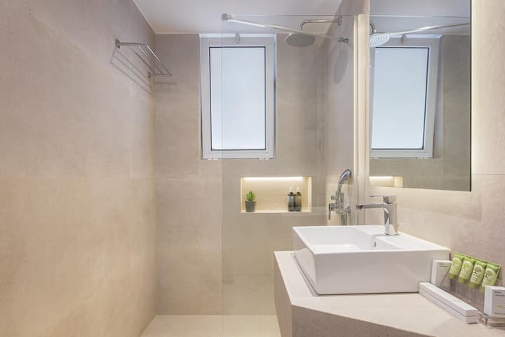 Acropolis Select Hotel